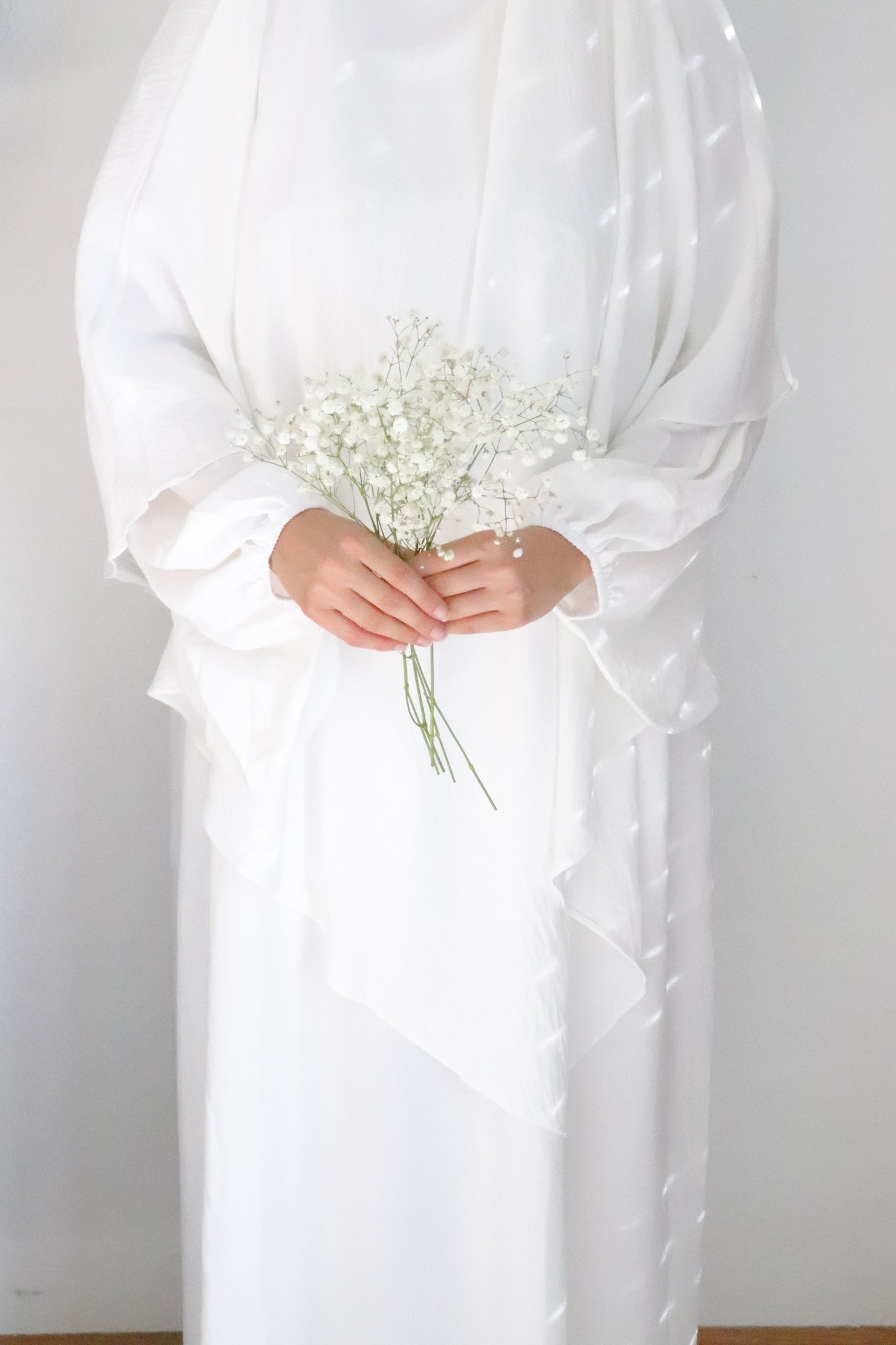 ABAYA WHITE